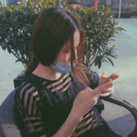 不要信任太多。不要爱