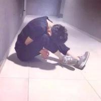 三生有幸我爱你！ -蹲下来摸摸自己的影