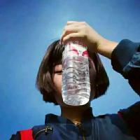 短发看过来！ 谁给我解决今天的光棍