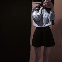 痞子有了爱情连刀都拿不稳. 重复在简单寂寞旳生活