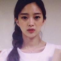 她们 如果眼泪可以承载忧伤