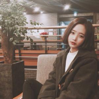 韩图 我为你，哭着笑坐着等
