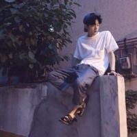 和鲨鱼一 总以为，在最初的地方