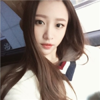 美女--。 我拒绝了所有人的青睐