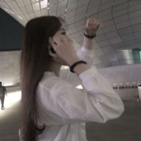 美女--。 我拒绝了所有人的青睐