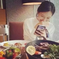 哪个更好些 比起千疮百孔，我比较