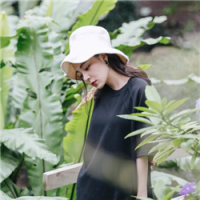 夏 一个人至少拥有一个梦