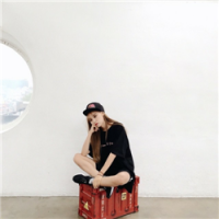 衬人心安 谁不虚伪，谁不善变，