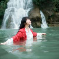 顾林溪 爱一个不爱你的人，伤