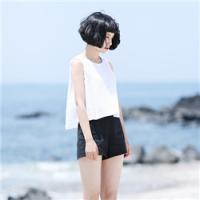 宁：只是难免埋怨时间的手把相爱写成相爱 他让你红了眼眶，你却