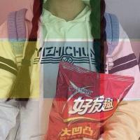 笑春风 谁说男生不能穿超短迷
