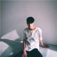 南风入弦* 因为一个承诺，这个男