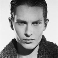 朝阳 痛苦是一过过程,坚持