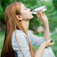 乔伪善 女人用友情拒绝爱情，