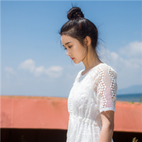 别对我冷 个性签名：看着爸妈头