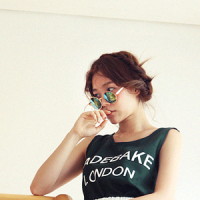 只是满腹心酸无人听 有时候，我们必须闭上