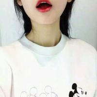 C：    那些经历的曾经显得扎眼又生疼. 我做过最幼稚的事变是