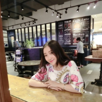 我笑着坐看你能换多少