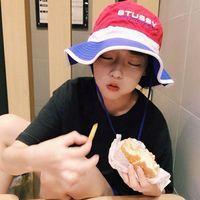 璨 小时候，哭着哭着就笑
