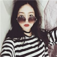 跟同桌坐一个多月后: