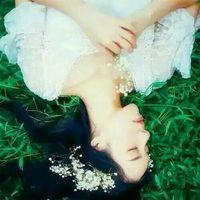 青栀 做yI个花心的女RE