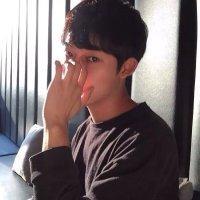 低暖。 绝望不是最伤心，最伤