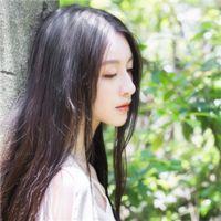 清新风格。 习惯了悲伤，想笑时却