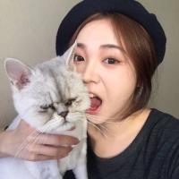 后来她成熟了 至少我很坚强我很坦荡