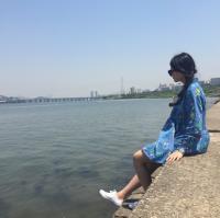 后来她成熟了 请不要随便触碰别人的