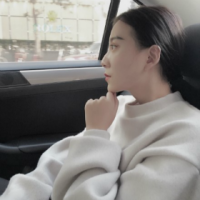 业余诗人. 事做太死,话说太满,