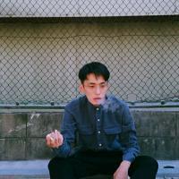 春水初生 春林初盛 十里春风 不如你 有一次，你说爱我。那
