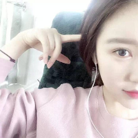 酒窝姑娘. 我的微笑，是你们不明