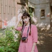 粉红格子衫女生 梦想会发光就是我不畏