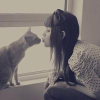 她的猫。 就是因为触碰到心底的