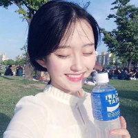 短发迷人 岁月总是太长，长到心