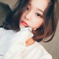 短发系列. 没什么快乐不快乐 站