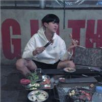 许愿. 我是个神经病开心也笑