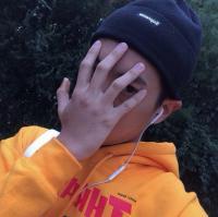 后爸 突然发现我们早已分手