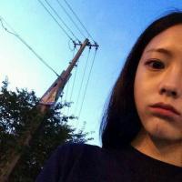 她什么都要和我比即使