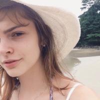 morning 谁抚我一丝秀发，谁欠