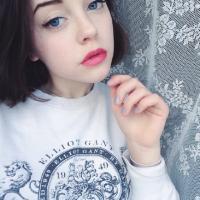 morning 谁抚我一丝秀发，谁欠