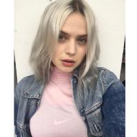 morning 谁抚我一丝秀发，谁欠