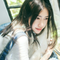 我是梦中传彩笔只书花叶寄朝云 我还在原地等你。你却