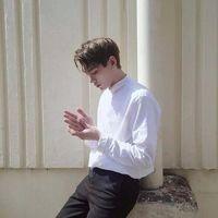 把枪藏进风衣 不要等身边人离去之后