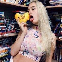 灯火黄昏 一直孤身向前走 就算