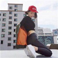 有多久没见。 我承认现在还是会在意