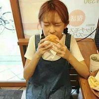 九张 卧碧玉美人塌勾唇嫣然