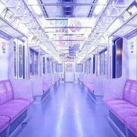 粉色少女 很多人，因为寂寞而错