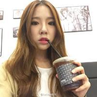 晚上好 我们把浪漫当搞笑 却