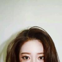 悲伤的音乐回荡在耳边
